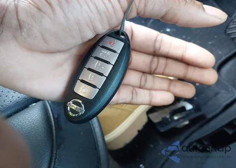 2017 Nissan Maxima 3.5 Sl z USA, uszkodzony, nr VIN 1N4AA6AP1HC386203